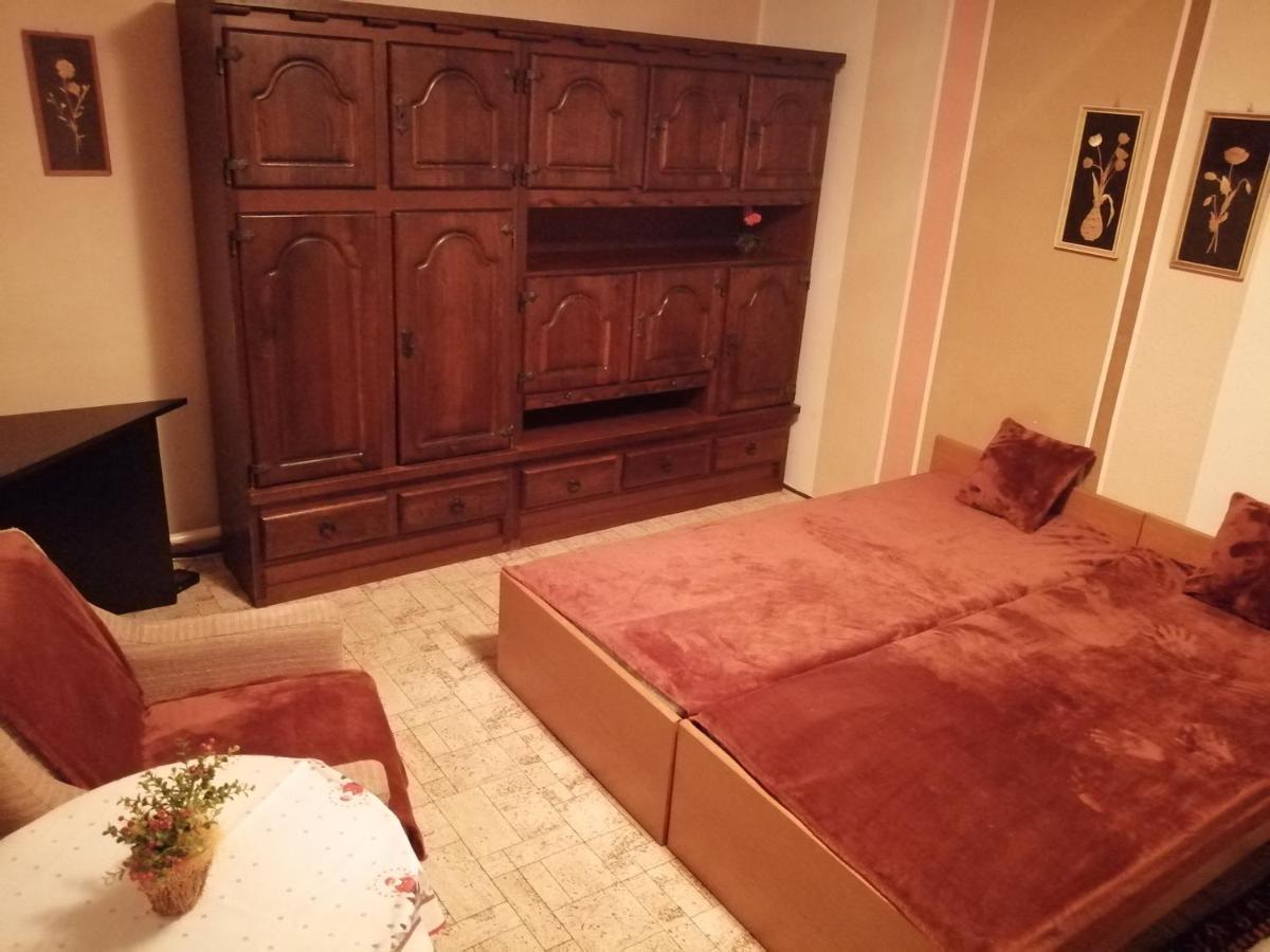 Apartmany Sedek Roprachtice ภายนอก รูปภาพ