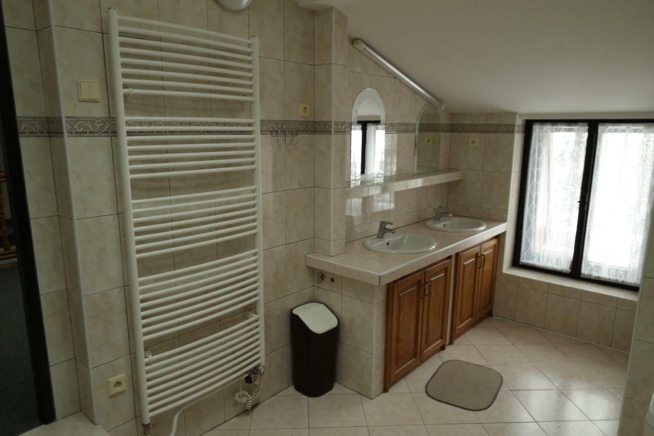 Apartmany Sedek Roprachtice ภายนอก รูปภาพ