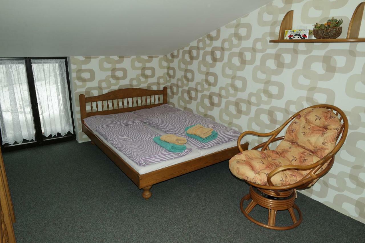 Apartmany Sedek Roprachtice ภายนอก รูปภาพ